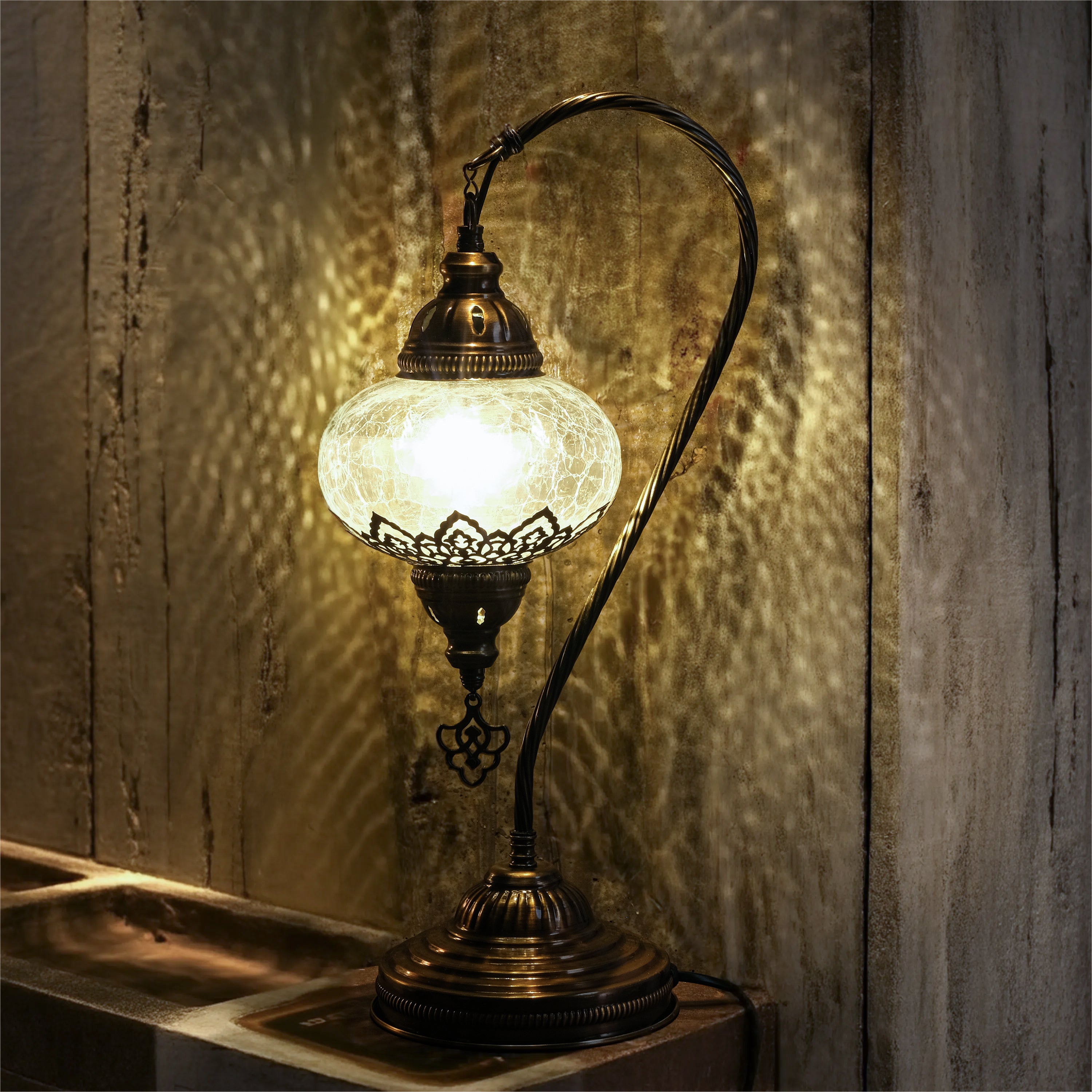 Mozaist Handmade Turkish Swan Table Lamp